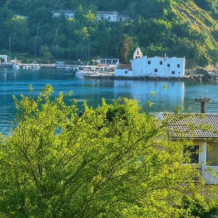Armando Corfu Jacuzzi Villa Perama (Corfu)