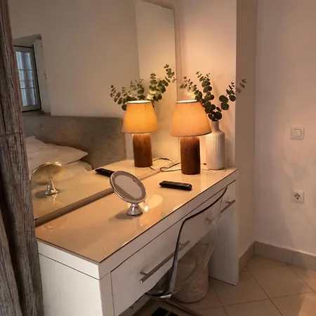 Armando Corfu Jacuzzi Perama